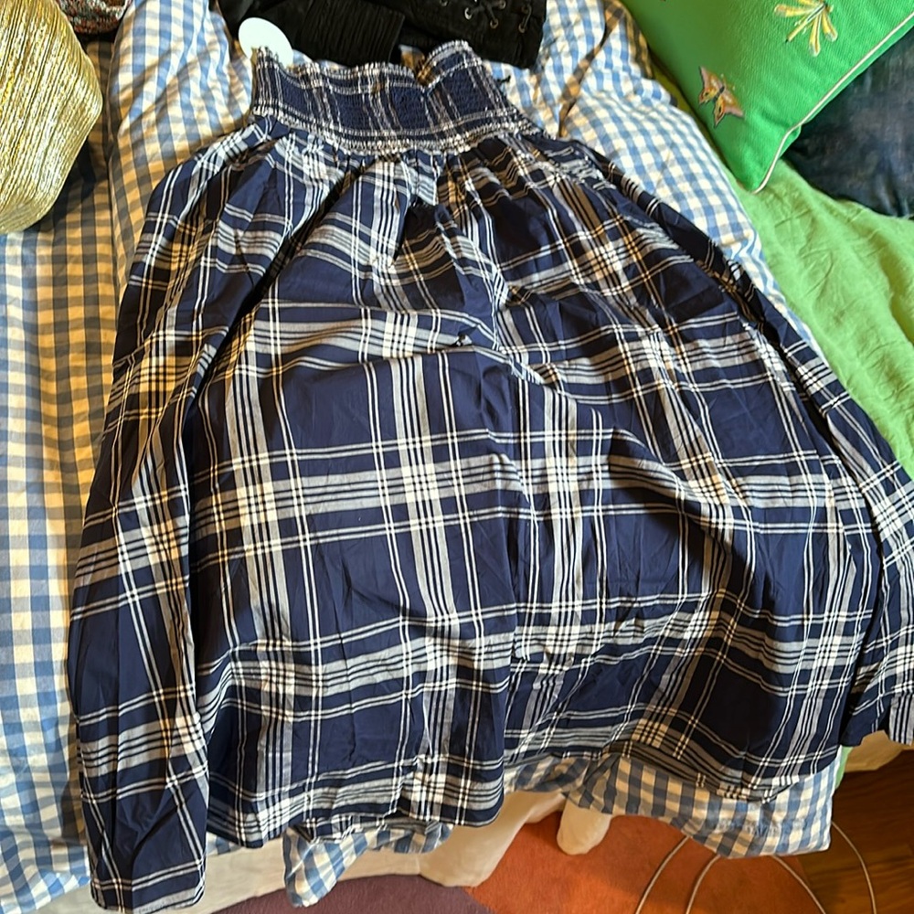 Hill house, NWT, size small